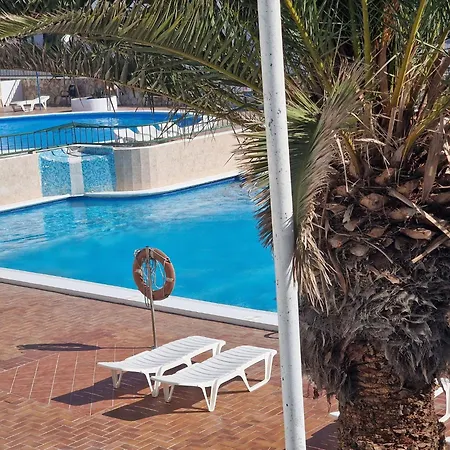 Cactus - アパート